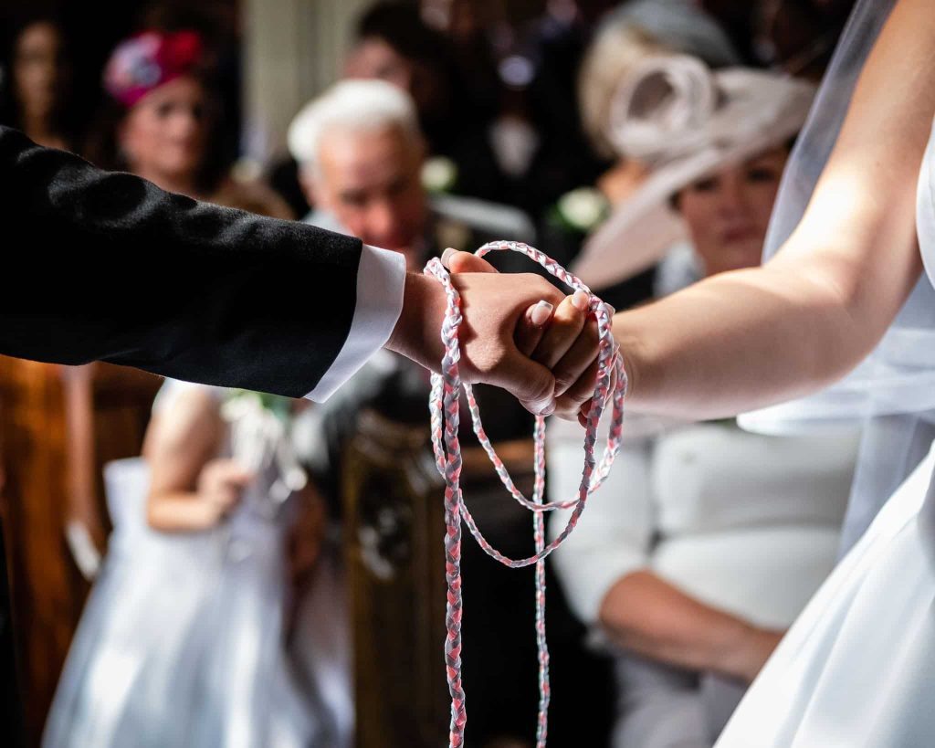 Why hiring an Essex professional wedding celebrant is key?